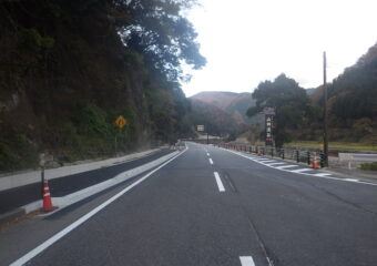 (主)香住村岡線境工区道路整備工事