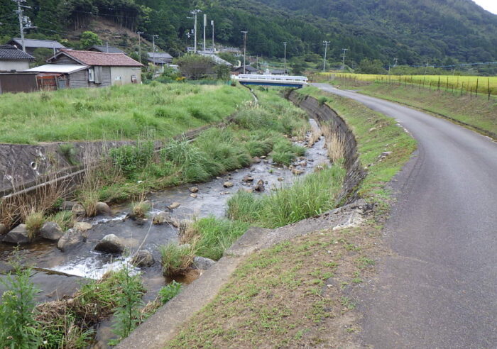 (二)安木川　土砂撤去工事 工事前